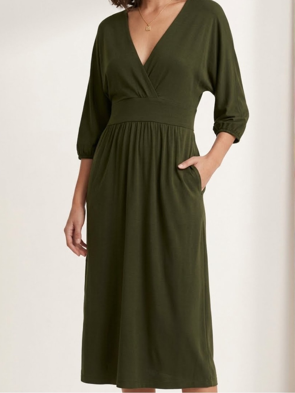 Vince Silk & Viscose midi dress size Medium New!